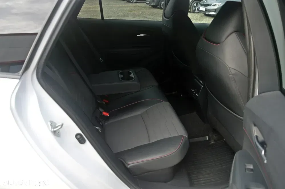 Toyota Corolla XII 1.8 HSD Exclusive GR Sport — imagine 6