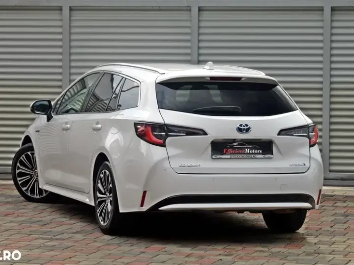 Toyota Corolla XII 1.8 HSD Exclusive GR Sport