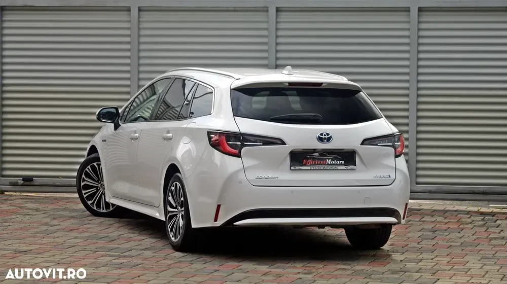 Toyota Corolla XII 1.8 HSD Exclusive GR Sport — imagine 4