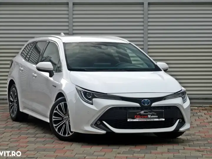 Toyota Corolla XII 1.8 HSD Exclusive GR Sport
