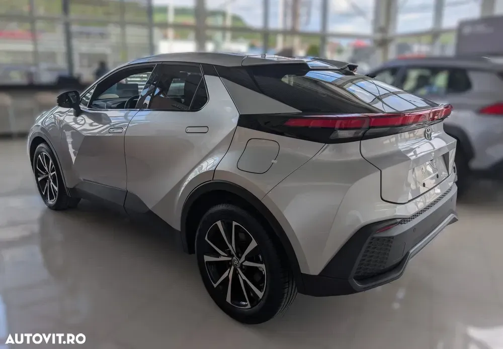 Toyota C-HR 2.0 HEV 197 CP 4x2 CVT Dynamic — imagine 4