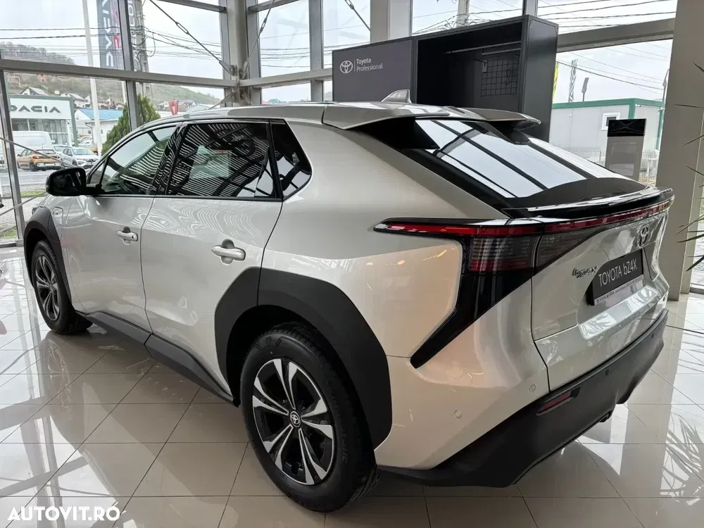 Toyota BZ4X 160 KW AWD Luxury Solar Edition — imagine 6