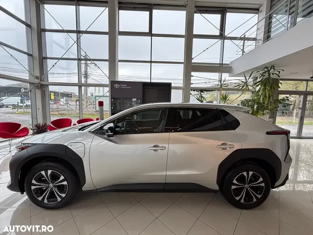 Toyota BZ4X 160 KW AWD Luxury Solar Edition — imagine 4