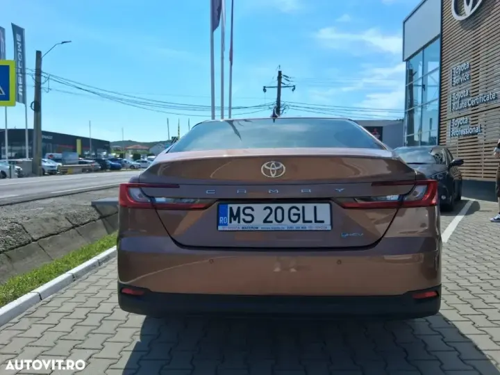 Toyota Camry VIII