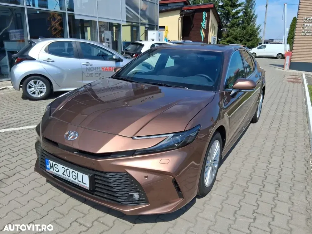 Toyota Camry VIII — imagine 2