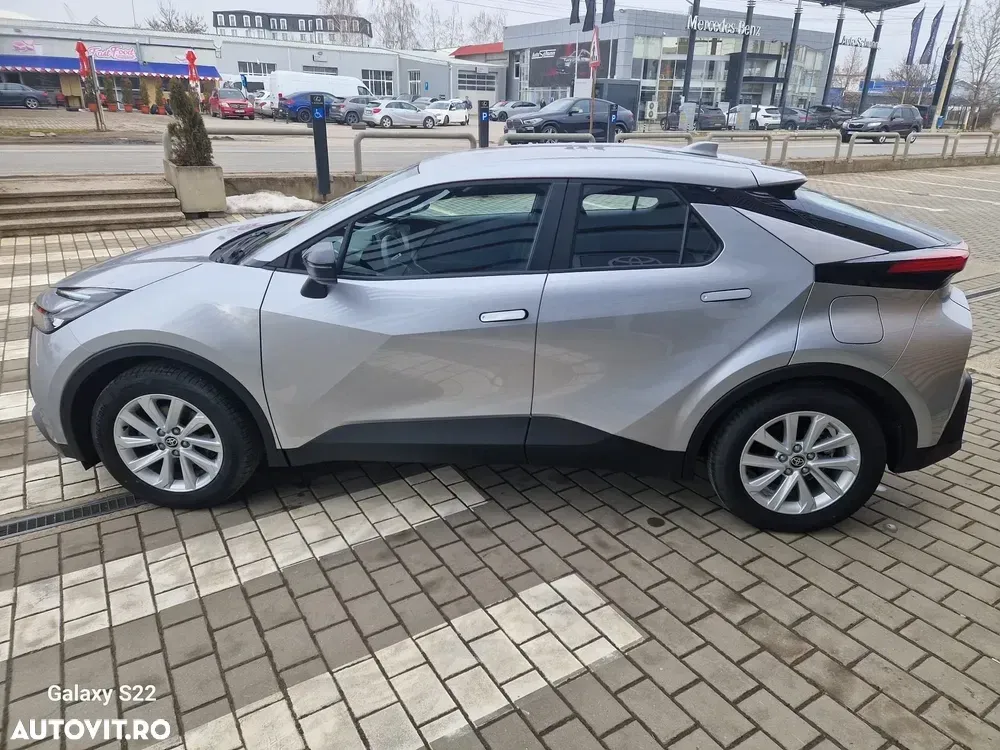 Toyota C-HR 1.8 HEV 140 CP 4x2 CVT Active — imagine 4