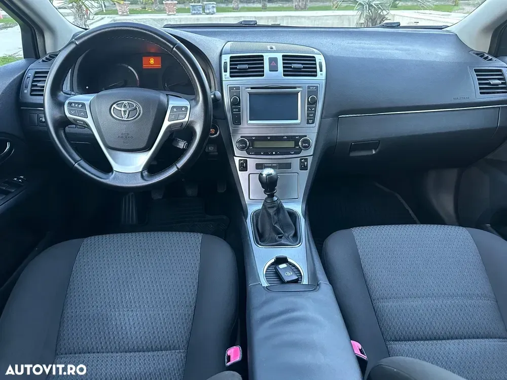 Toyota Avensis III 2.0 D-4D Business Edition — imagine 5
