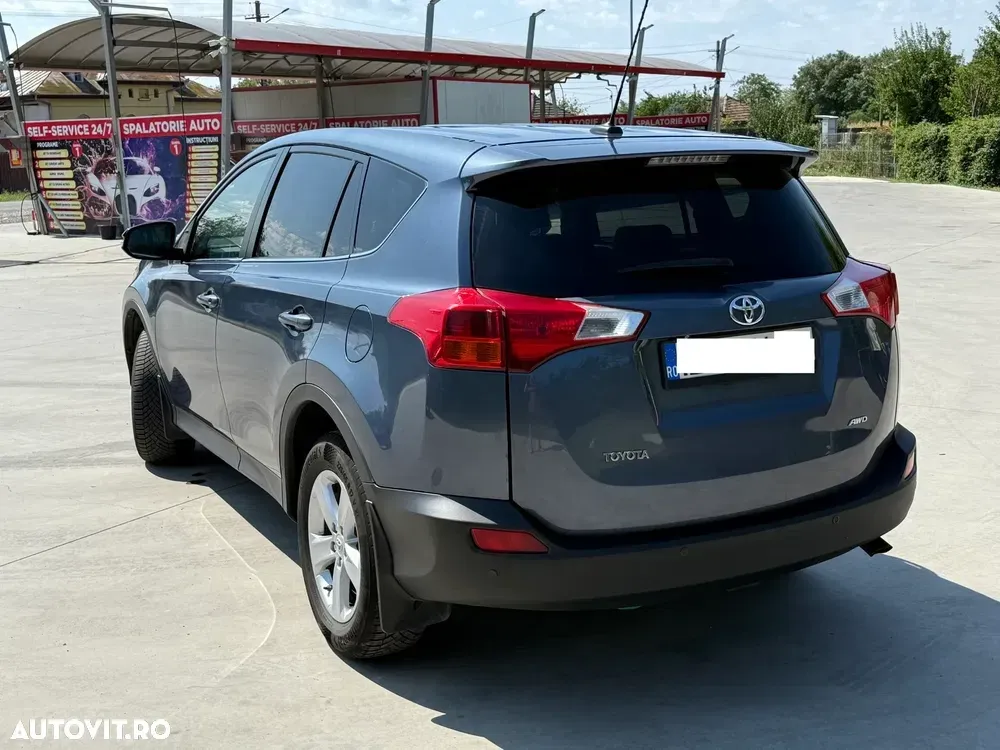 Toyota RAV4 IV 2.2 D-4D 4WD Luxury — imagine 3