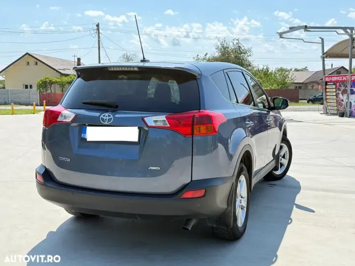 Toyota RAV4 IV 2.2 D-4D 4WD Luxury