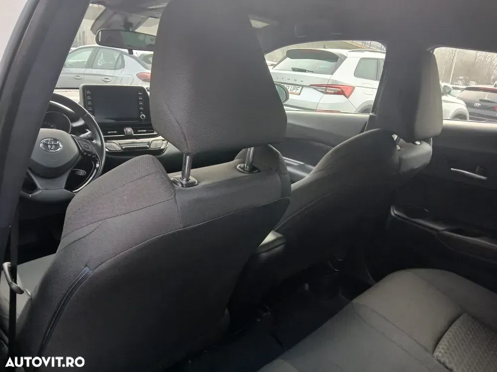 Toyota C-HR 1.8 HSD 4x2 CVT C-enter — imagine 5