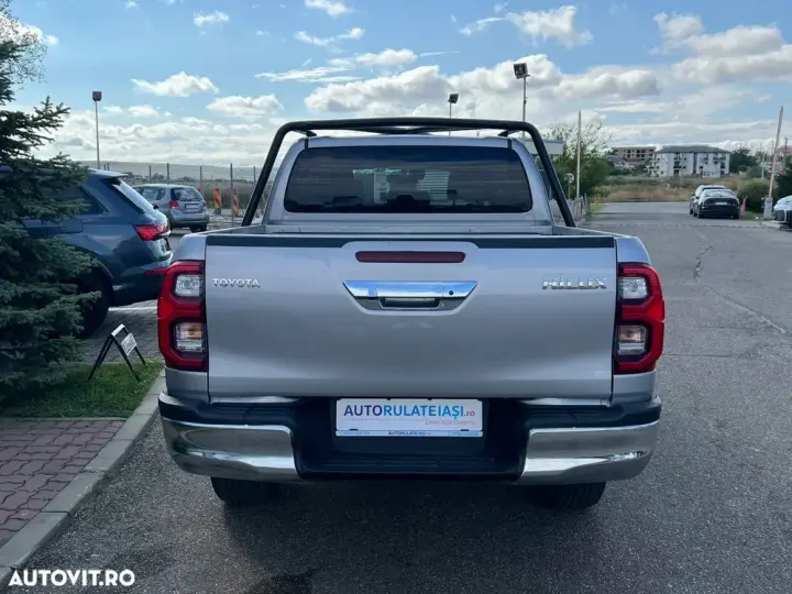 Toyota Hilux 4x4 Double Cab A/T Style