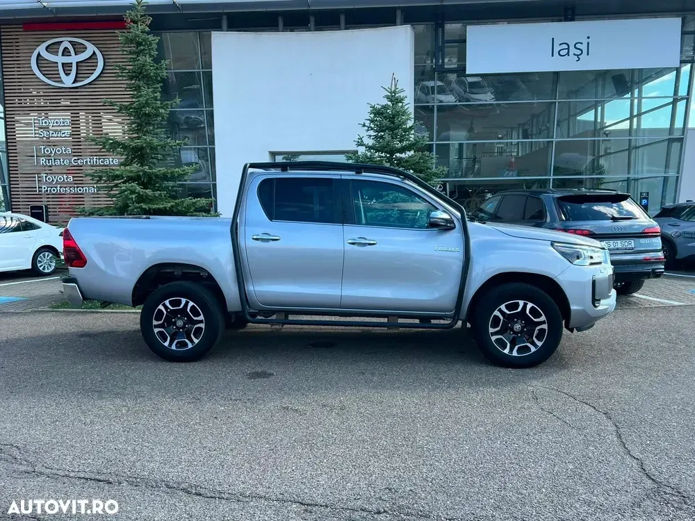 Toyota Hilux 4x4 Double Cab A/T Style — imagine 2
