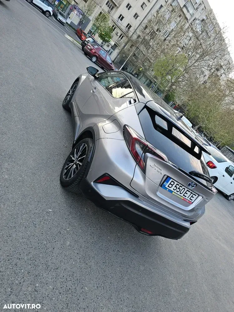 Toyota C-HR Business-Edition — imagine 3
