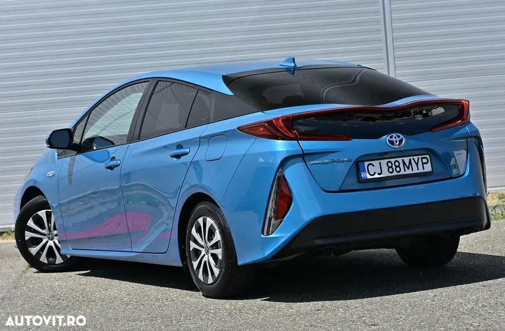 Toyota Prius V — imagine 3