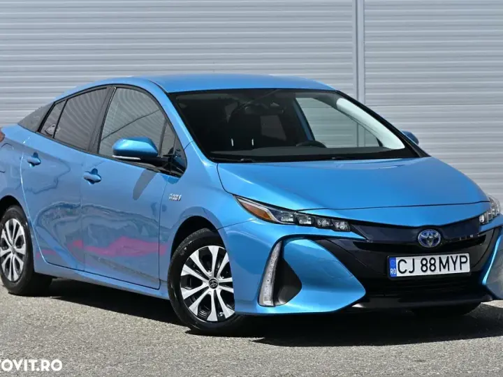 Toyota Prius V