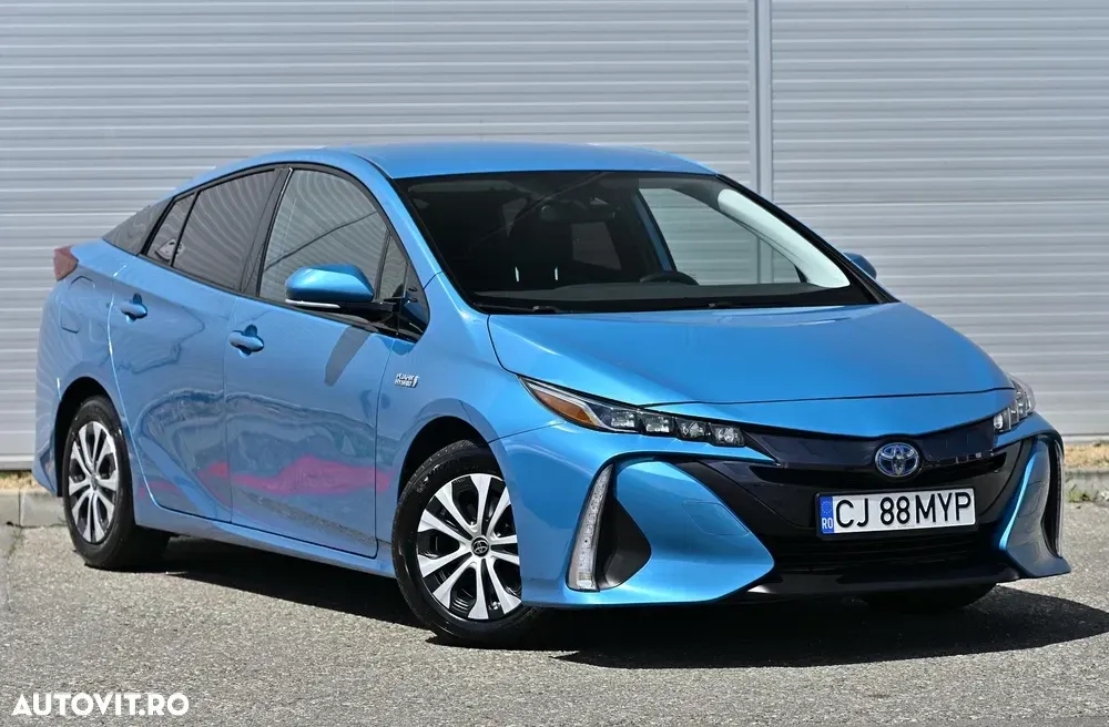 Toyota Prius V — imagine 2