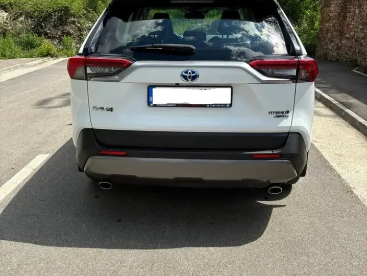Toyota RAV4 V 2.5 4x4 Adventure
