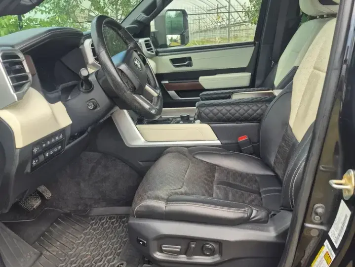 Toyota Tundra III