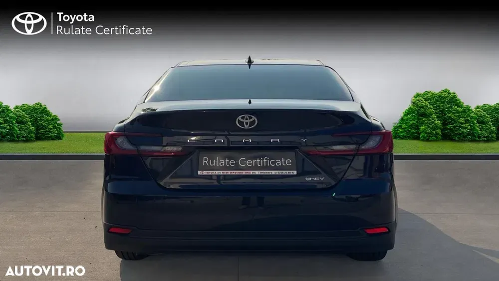 Toyota Camry VIII 2.5 Exclusive — imagine 5