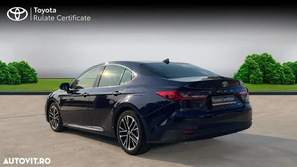 Toyota Camry VIII 2.5 Exclusive — imagine 3
