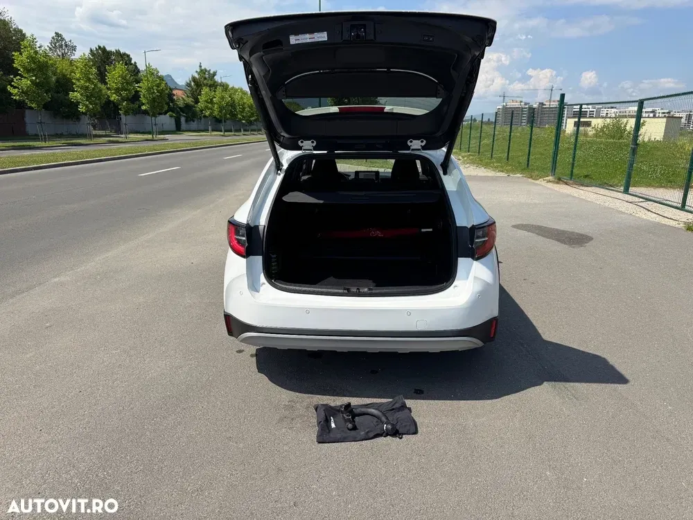 Toyota Corolla XII 1.8 HEV Exclusive — imagine 4