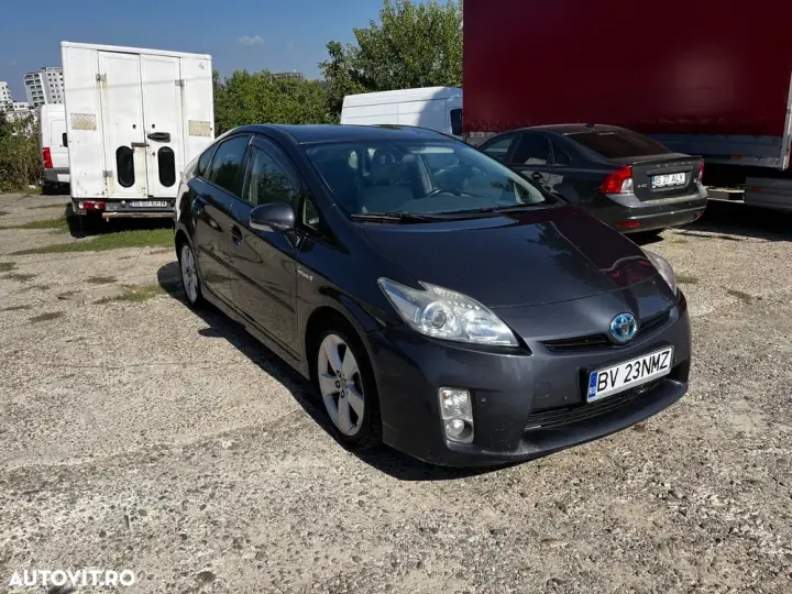 Toyota Prius III Luna