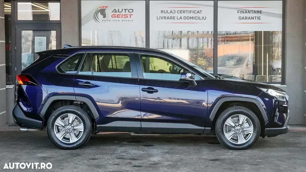 Toyota RAV4 V 2.5 VVT-iE 4x2 Active — imagine 5