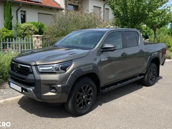 Toyota Hilux VIII