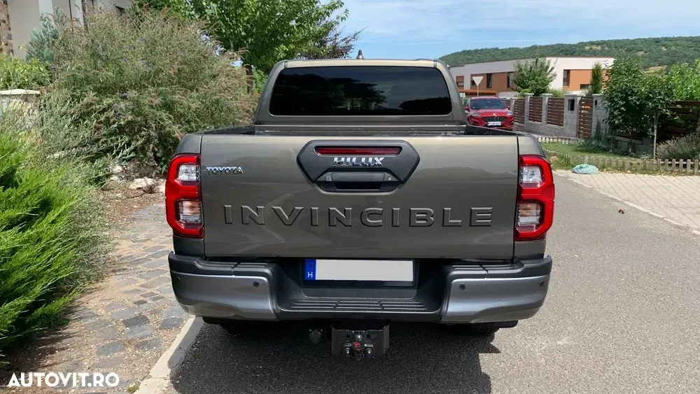 Toyota Hilux VIII — imagine 6