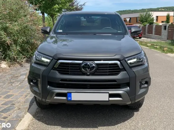 Toyota Hilux VIII