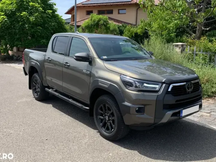 Toyota Hilux VIII