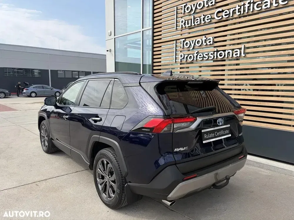 Toyota RAV4 2.5 VVT-iE 4x4 Luxury — imagine 4