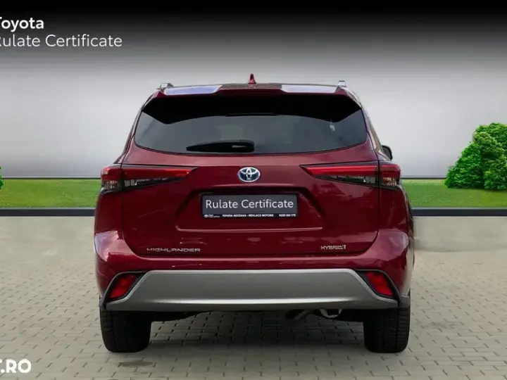 Toyota Highlander 2.5 L Dynamic Force 248CP Luxury Pearly