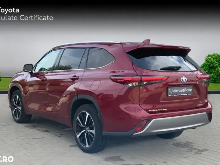 Toyota Highlander 2.5 L Dynamic Force 248CP Luxury Pearly
