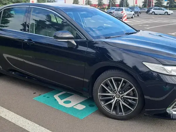 Toyota Camry VIII 2.5 Exclusive
