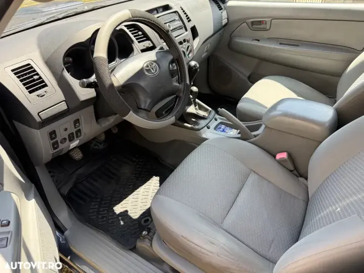 Toyota Hilux VII