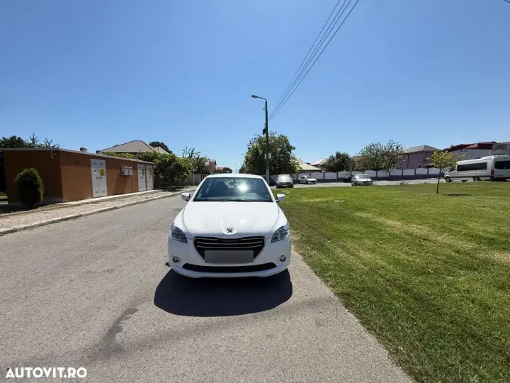 Peugeot 301 1.6 BlueHDI FAP Allure