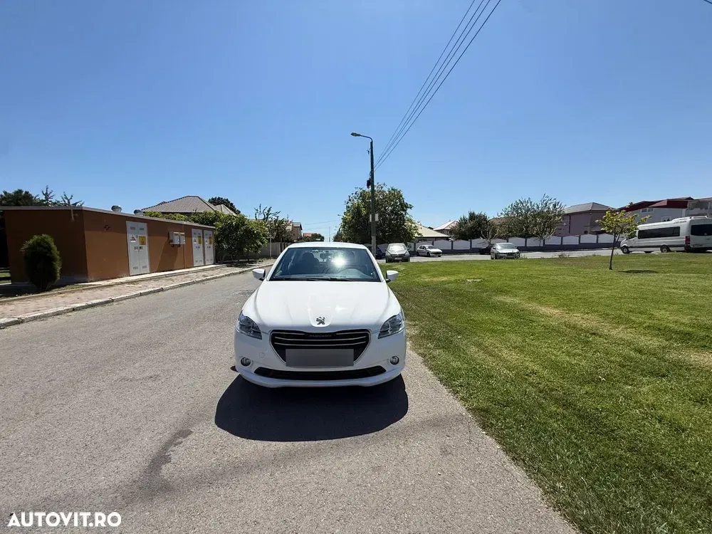 Peugeot 301 1.6 BlueHDI FAP Allure — imagine 3