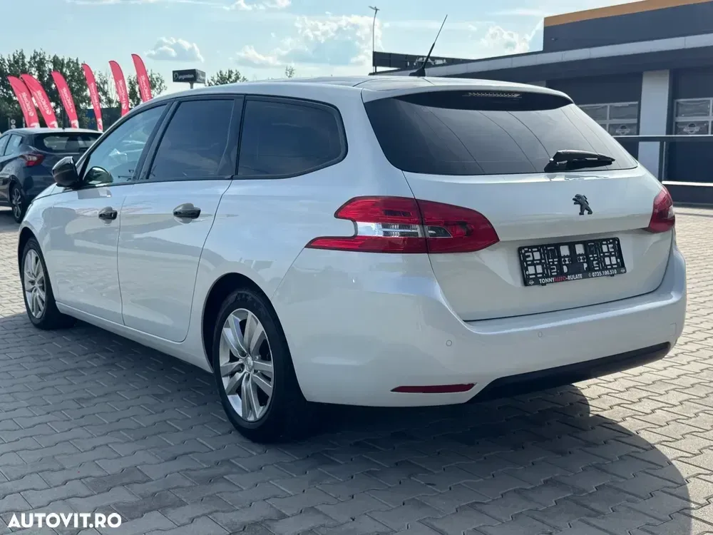 Peugeot 308 II BlueHDi 130 EAT8 Stop & Start Allure — imagine 4