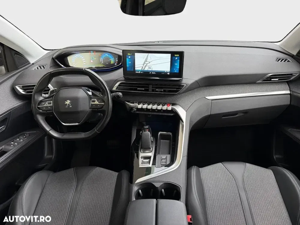 Peugeot 3008 II PHEV 225 EAT8 Allure Pack — imagine 6