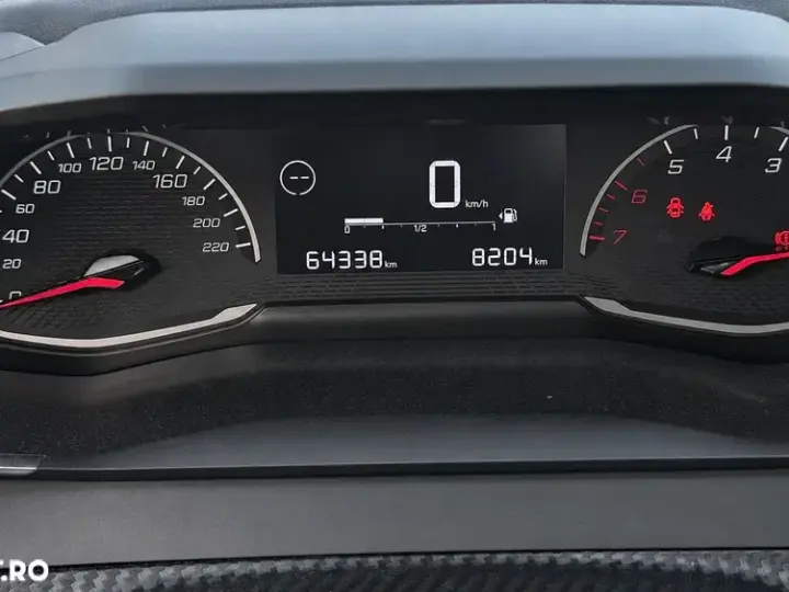 Peugeot 2008 II 1.2 L PureTech STT Allure