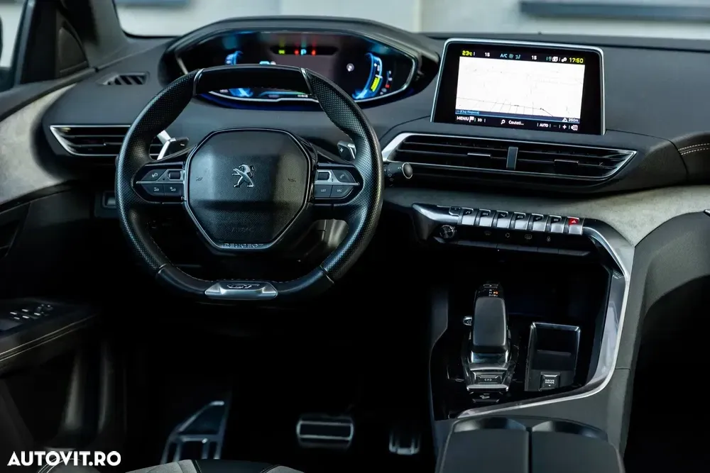 Peugeot 3008 II PHEV EAT8 4X4 GT Pack — imagine 5