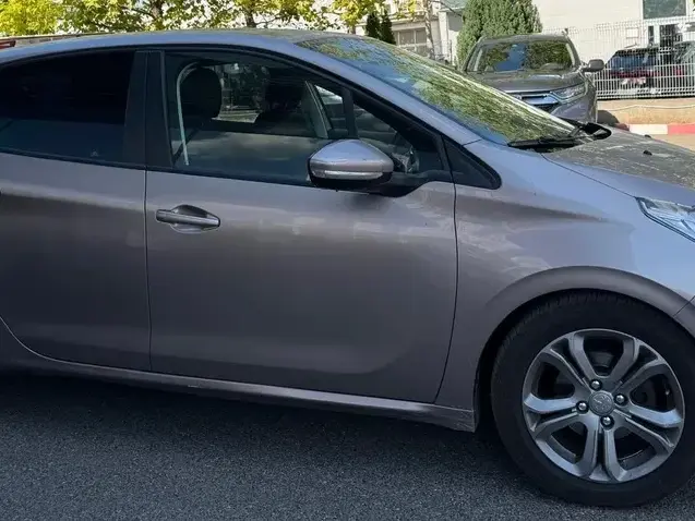 Peugeot 208 I 1.4 VTi Active