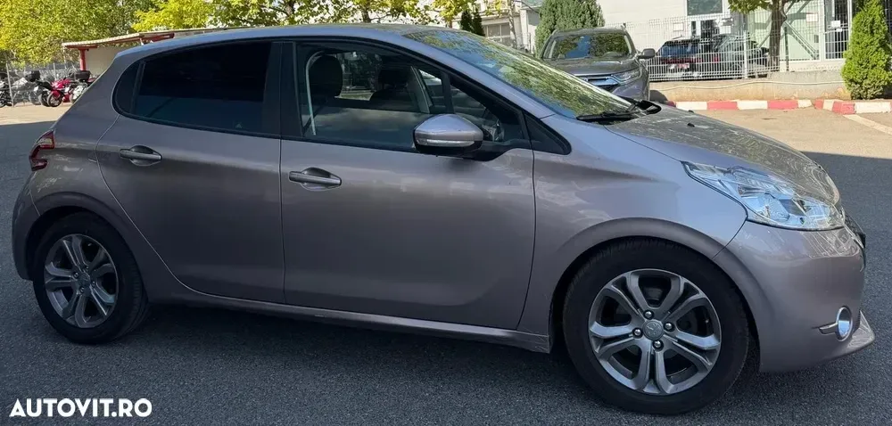 Peugeot 208 I 1.4 VTi Active — imagine 2