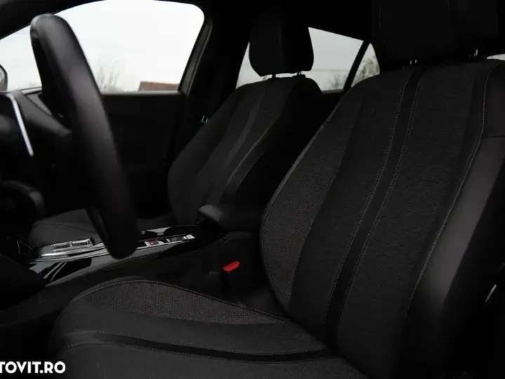Peugeot 2008 1.2 L PureTech STT EAT8 Allure
