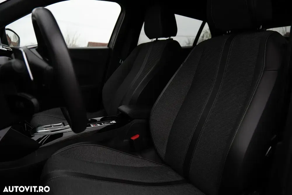 Peugeot 2008 1.2 L PureTech STT EAT8 Allure — imagine 6