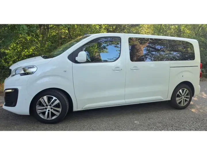Peugeot Traveller L2H1 BlueHDI S&S Navette VIP Aut.