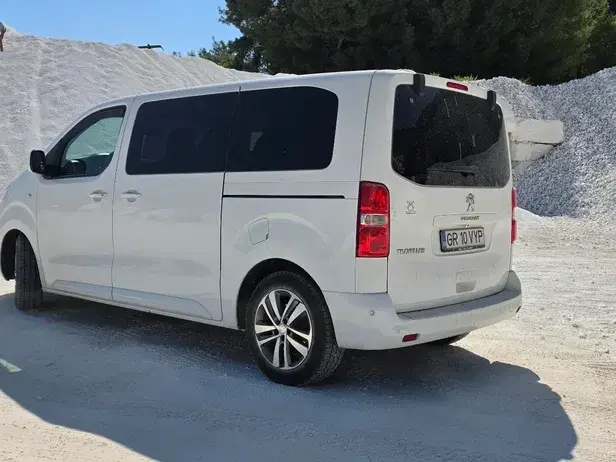 Peugeot Traveller L2H1 BlueHDI S&S Navette VIP Aut.