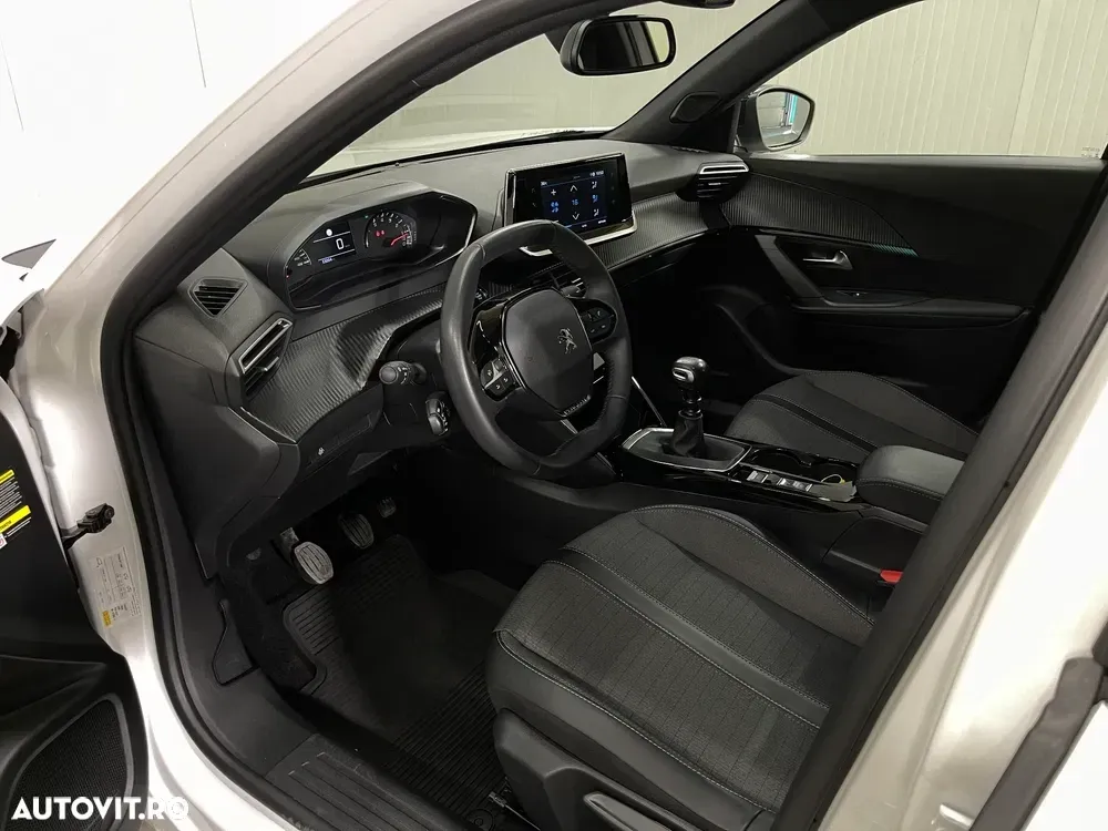 Peugeot 2008 II 1.2 L PureTech STT Allure — imagine 5