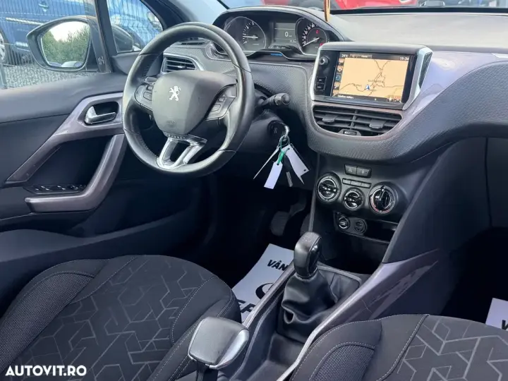 Peugeot 2008 PureTech 82 Style